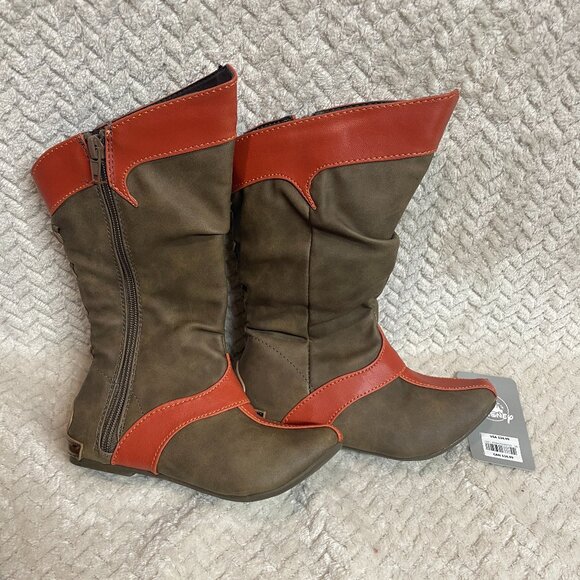 Disney Store Raya and the Last Dragon Costume - Boots Only Kids Size 11/12 NWT - Picture 1 of 6